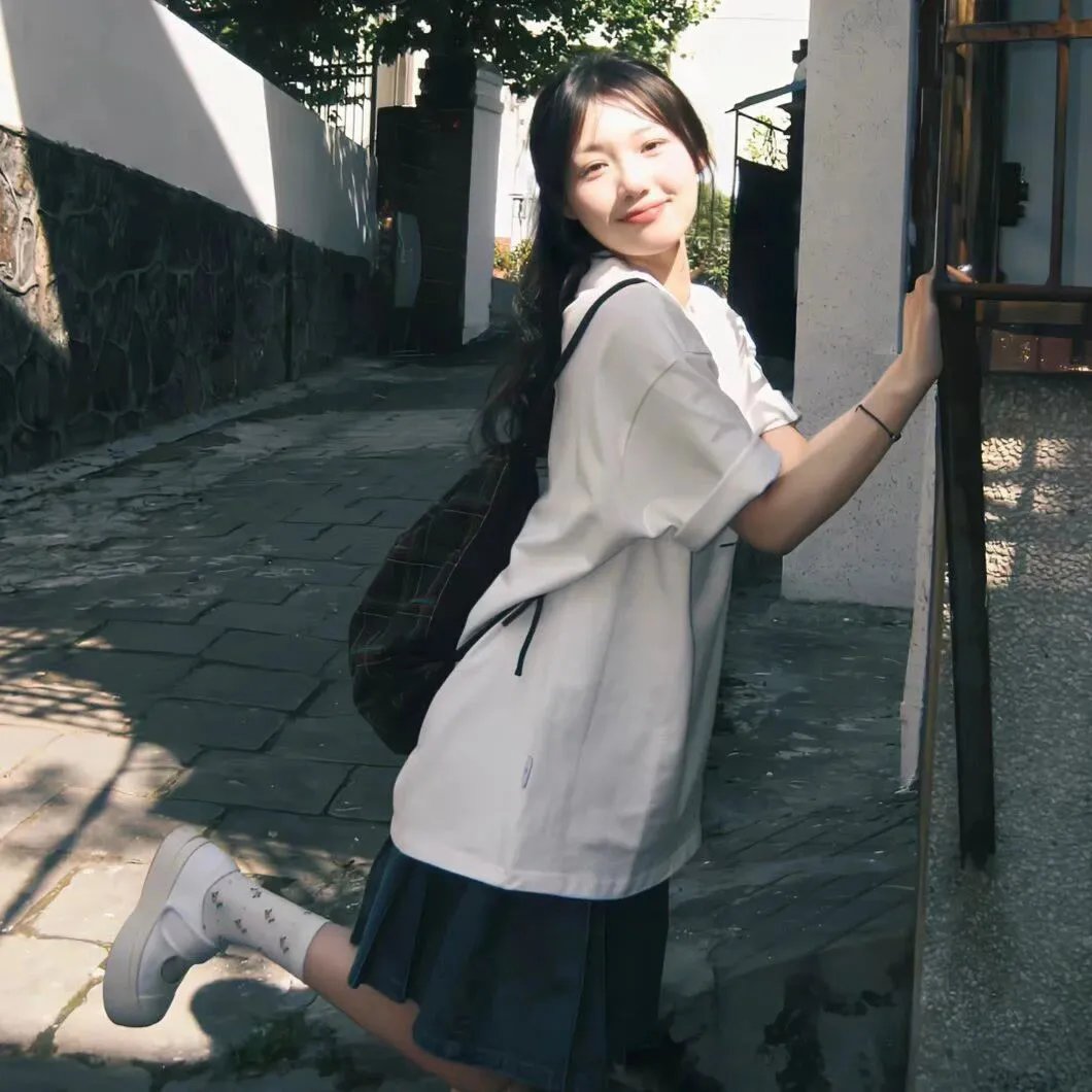 在山中见面